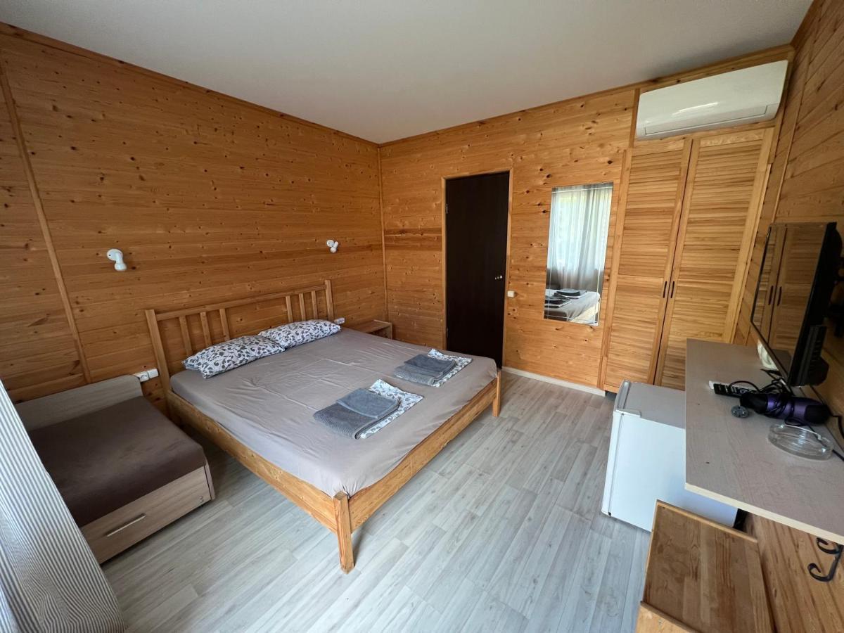 Mini-Hotel Forest Club ปิซุนดา ภายนอก รูปภาพ